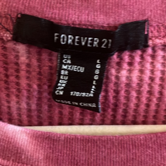 Forever 21 Alaska Crop Long Sleeve - Picture 6 of 8